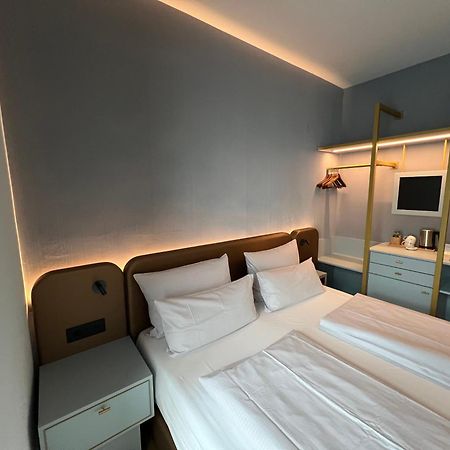 Lint Hotel Koeln Экстерьер фото